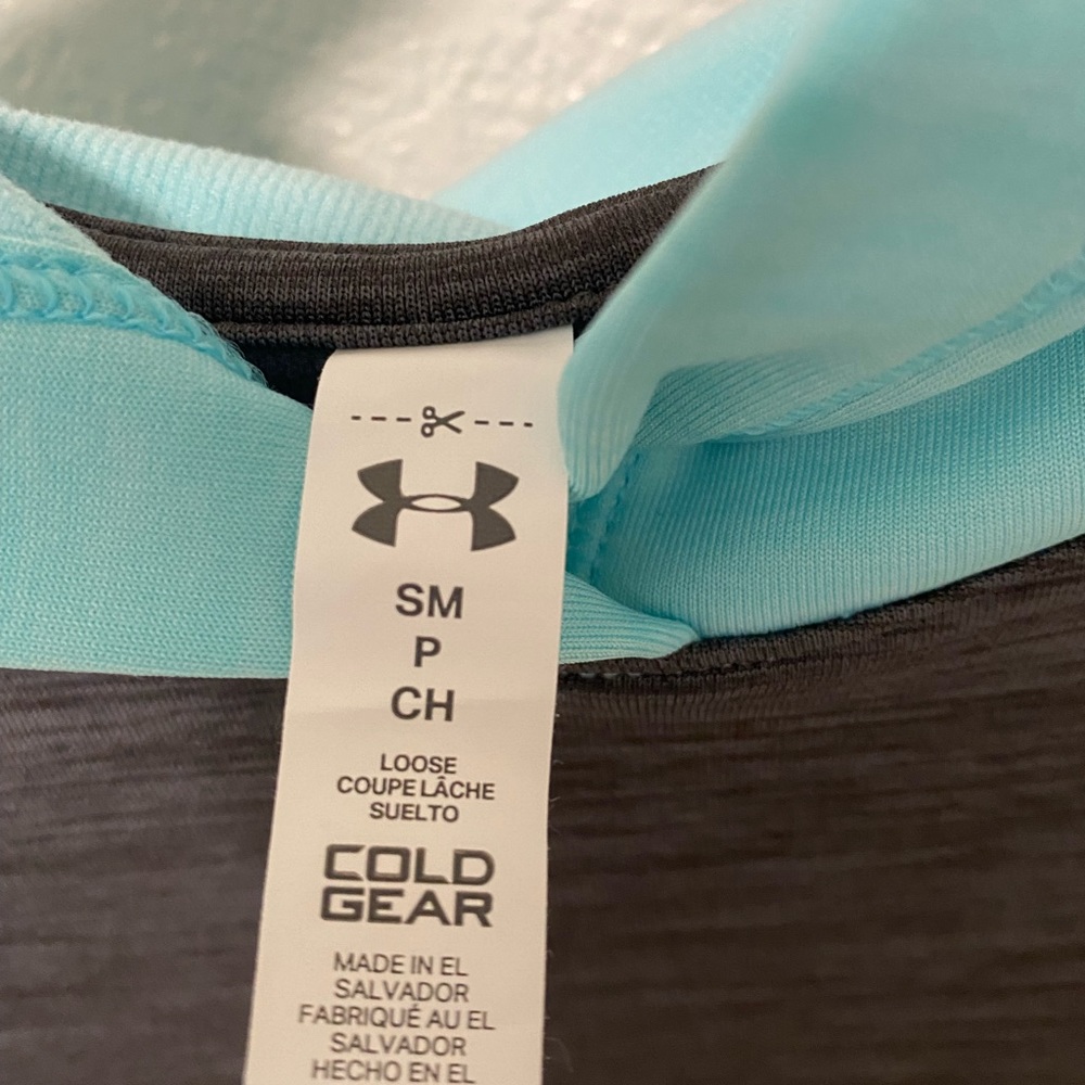 Under Armour pullover - Picture 3 of 3